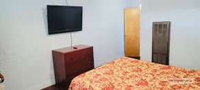 Wiebe Motel - Room
