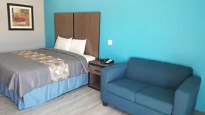 Haven Inn & Suites willowbrook - Room