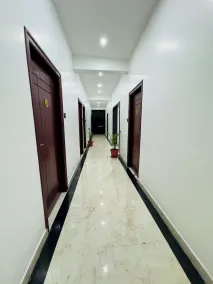 MTR PEARL - Lobby