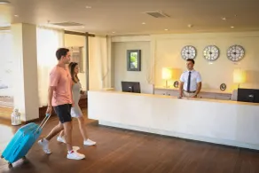 Yacht Club - Recepción