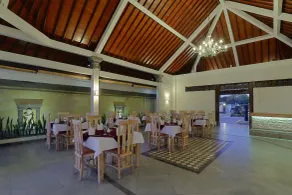 Nipuri Resort and Villas Seminyak - Restaurant