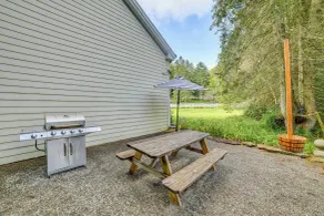 Game Room & Fire Pit: Peaceful Catskills Farmhouse - Innenbereich
