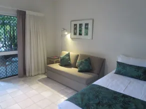 Lazy Lizard Motor Inn - Room