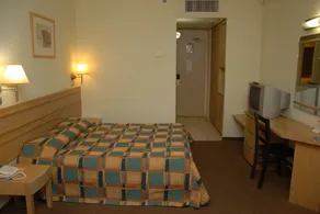 Adi Hotel - Chambre