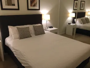 Wyndel Apartments - Apex - Room