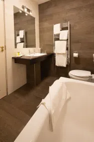 West Cork Hotel - Bathroom