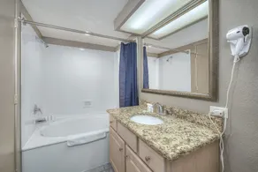 Atlantica Resort Condo Oceanfront Close to the beach - Bad