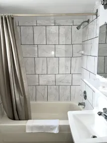 Fairway Inn by the Falls - Salle de bain