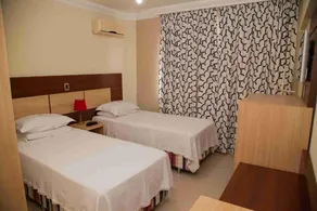 Hotel Royal Plaza - Zimmer