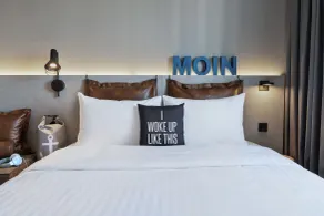 Moxy Hamburg City - Room