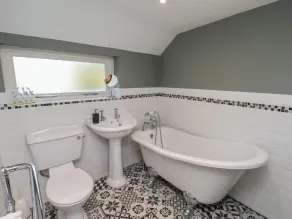 Chimes Cottage - Badezimmer