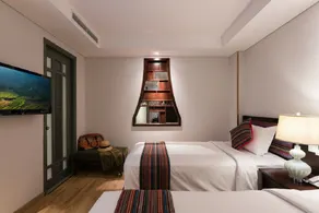 Au Lac Legend Hotel - Room