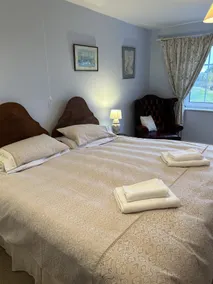 Lucy Cross Guest House - Room