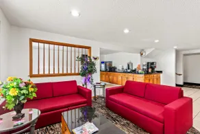 Quality Inn & Suites Howe - Sturgis - Hall
