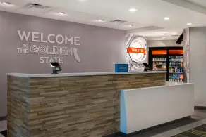 Hampton Inn & Suites Marina - Réception