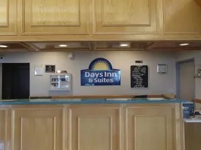 Days Inn & Suites by Wyndham Corpus Christi Central - Réception