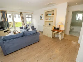 Munday H2 - Interior