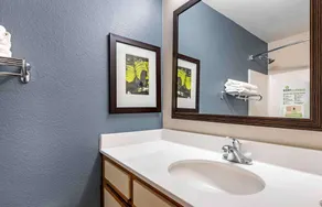 Extended Stay America Suites - Cincinnati - Blue Ash - Reed Hartman - Salle de bain