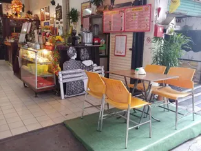 Prasuri Guest House - Restaurant