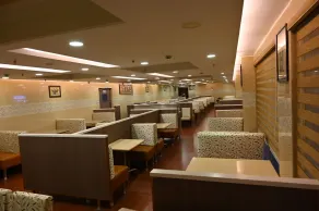 Raaj Bhaavan Clarks Inn Chennai - Restaurant