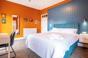 The Bell Hotel  - Værelse