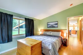 Puget Sound Views, 8.5 Acres! Luxury Outdoor Oasis - Innvendig