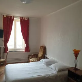 Hôtel des XII Apôtres & de la Clé des Champs - Habitación