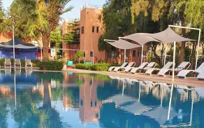 Couleurs Berbères - Piscine