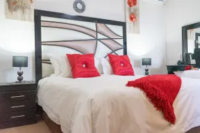 Bar-t-nique Guest House - Room