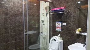 Super Cheap Homestay - Bathroom