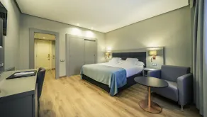 Hotel Carlton Rioja  - Zimmer