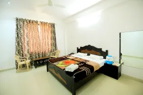 Rang Bhawan Inn- A Lake View Hotel - Camera