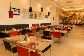 Red Fox by Lemon Tree Hotels, Sector 60, Gurugram - Restaurant