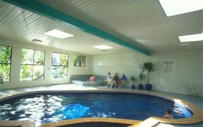 Best Western Plus The Tudor Box Hill - Pool