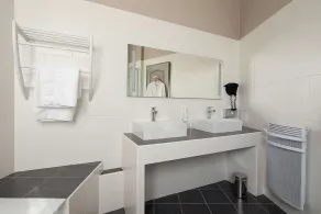 Best Western Central Hotel - Bathroom