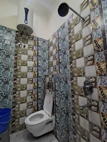 Hotel Nidhivan Dham - Bathroom