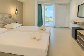 Evita Flamingo - Rom