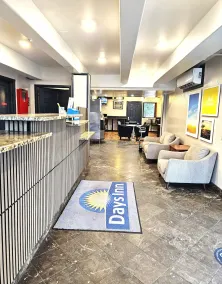 Days Inn by Wyndham Denver Downtown - Reception