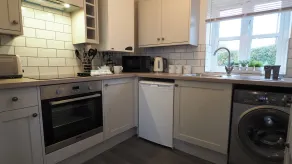 Woodlands View - Shared kitchen