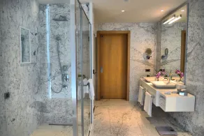 Wyndham Grand Istanbul Levent Hotel & Conference Center - Baño