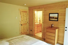 Glacier Springs Cabin 2bedrooms, 2 Baths - hot tub & Pet Friendly! - Værelse