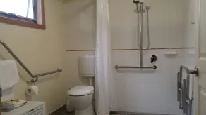 Daylesford Motor Inn Vic Pty Ltd - Bathroom