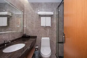 Future Shangju Hotel - Bathroom