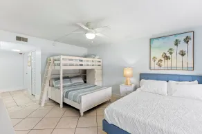 Sandcastles - Cocoa Beach Oceanfront Condos with Heated Pool Tennis - Room