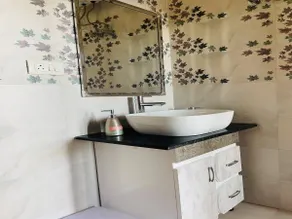 The Claremont - Bathroom