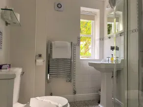 The Cottage Guest House - Baño