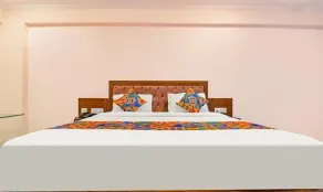 FabHotel JBS Heritage - Chambre