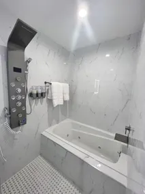After 3 Inn - Bathroom