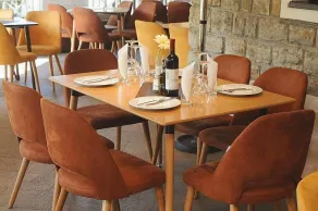 Lihnidos Square - Restaurant