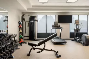 La Quinta Inn & Suites by Wyndham Springfield Airport Plaza - Fitness facility
